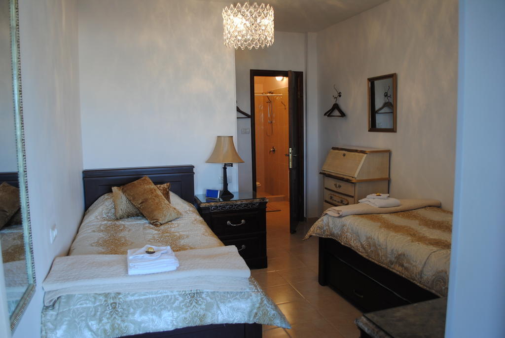 Jerusalem Hills Inn Abu Ghaush Стая снимка